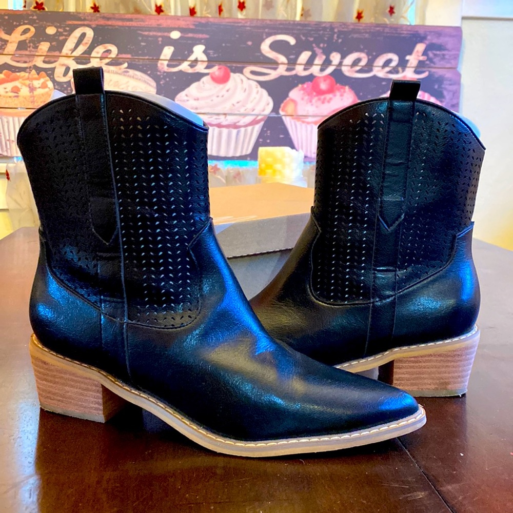 Vici- Bronco western boot